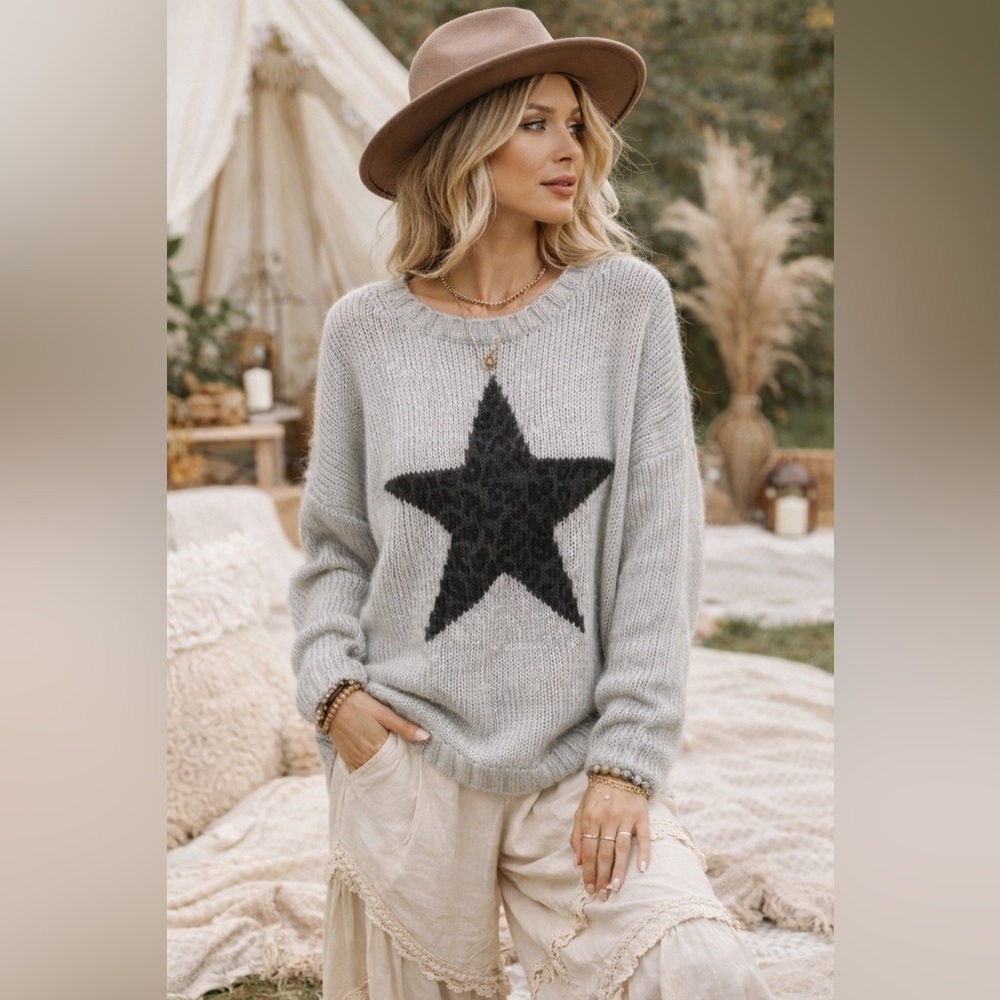 Wooden Ships Light Gray Crewneck Sweater with Black Star
